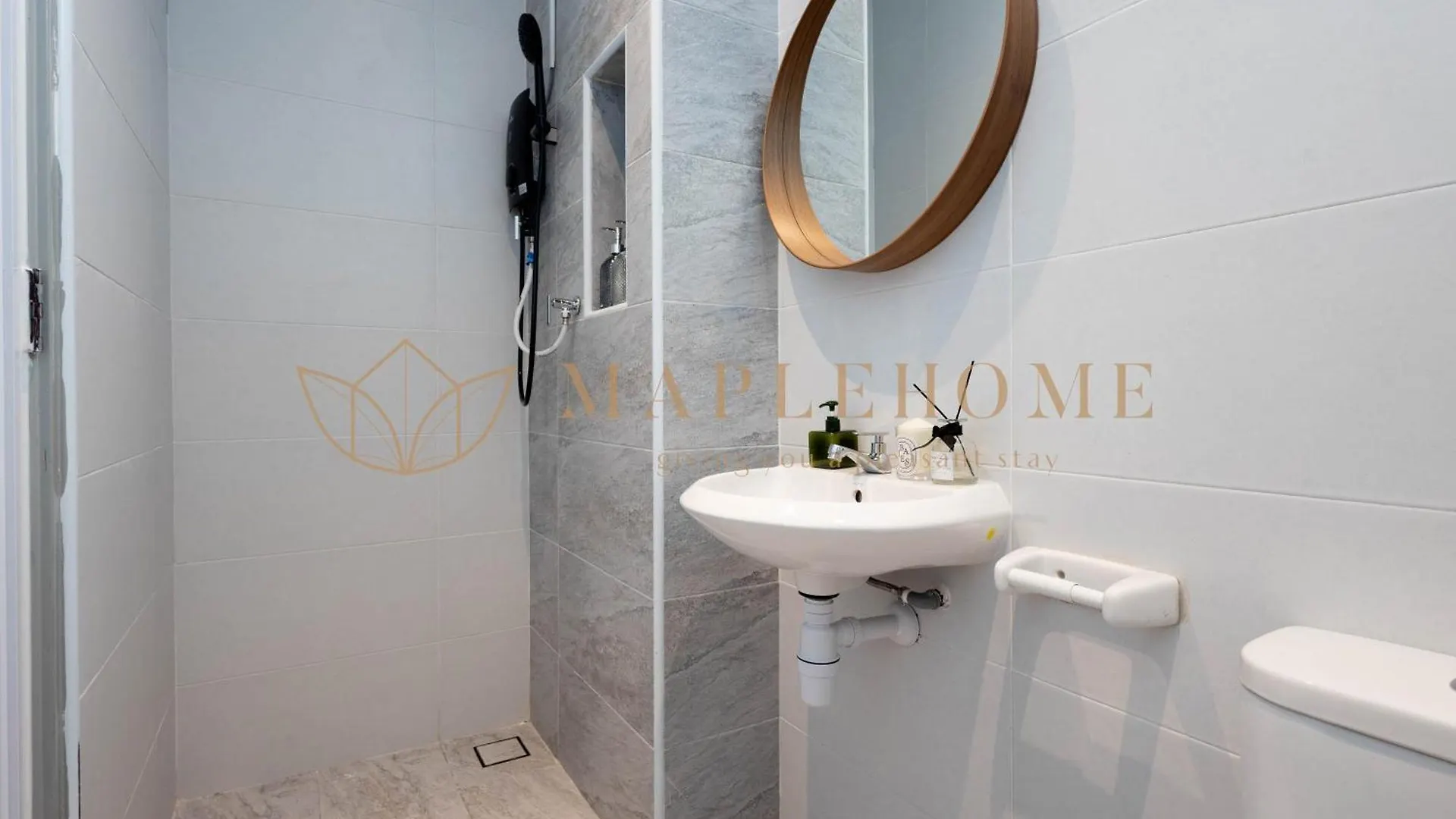 Ksl Residences 2 Premier Suites 新山 0*,